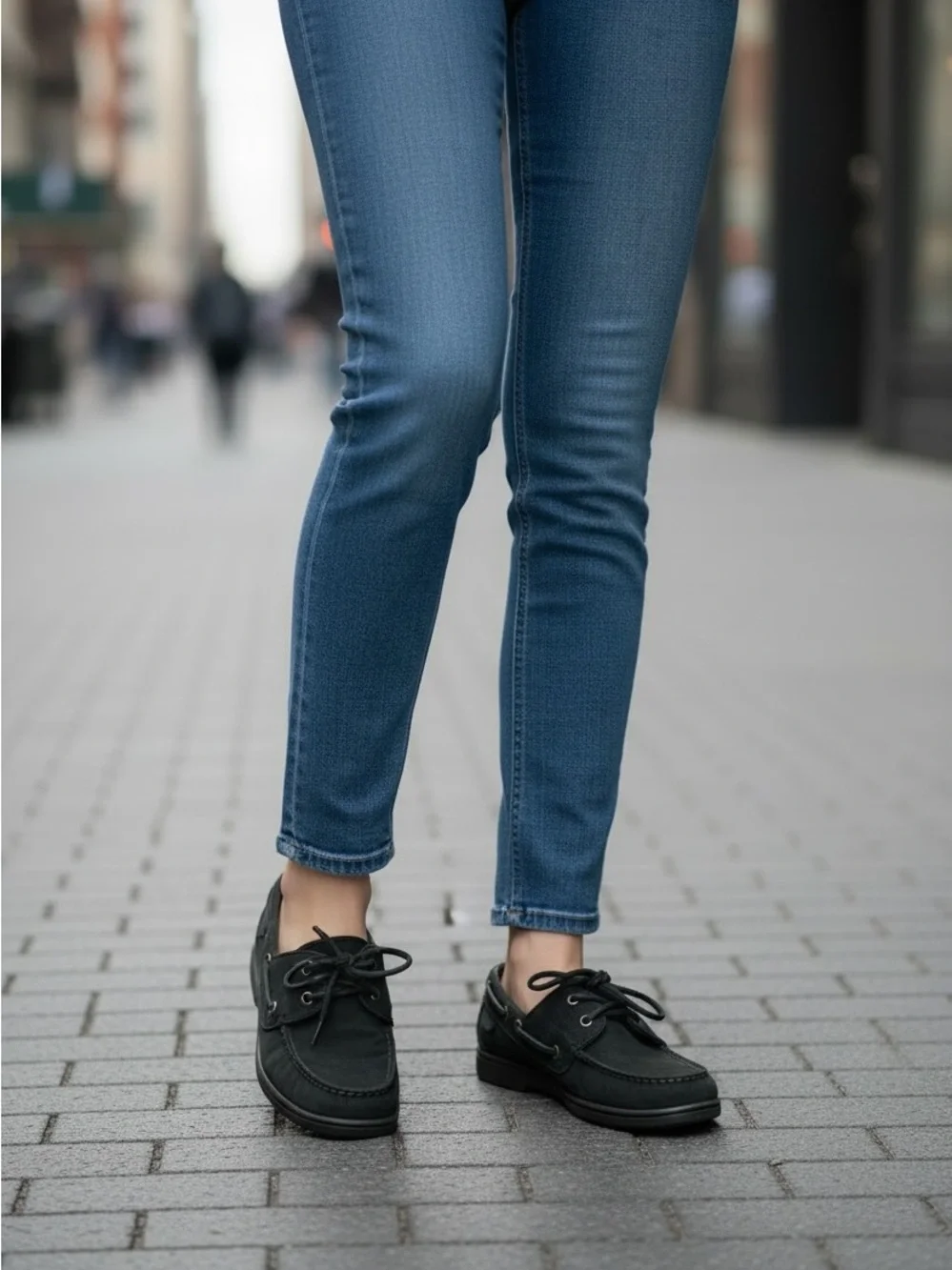 Sperry Black Leather Lace-Up Boat Sneakers